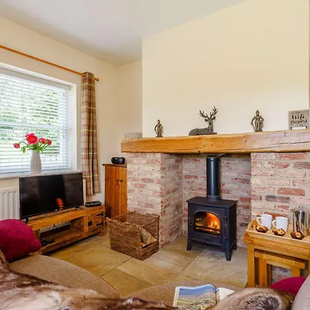 1 Bed In North York Moors 56590 * Castleton (North Yorkshire)