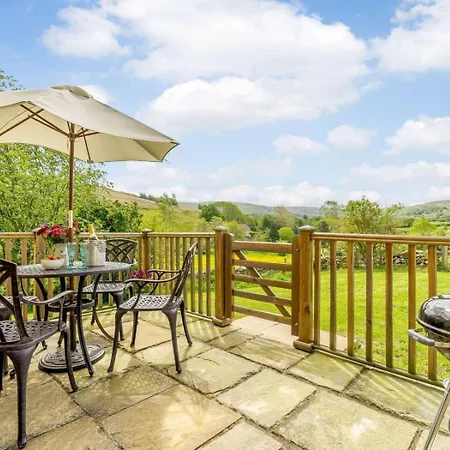 1 Bed In Whitby Oc-56590 Holiday home